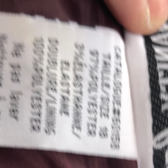 Vanity Fair size 18 long skirt- lovely pleats down the front, never worn - Picture 8 of 9